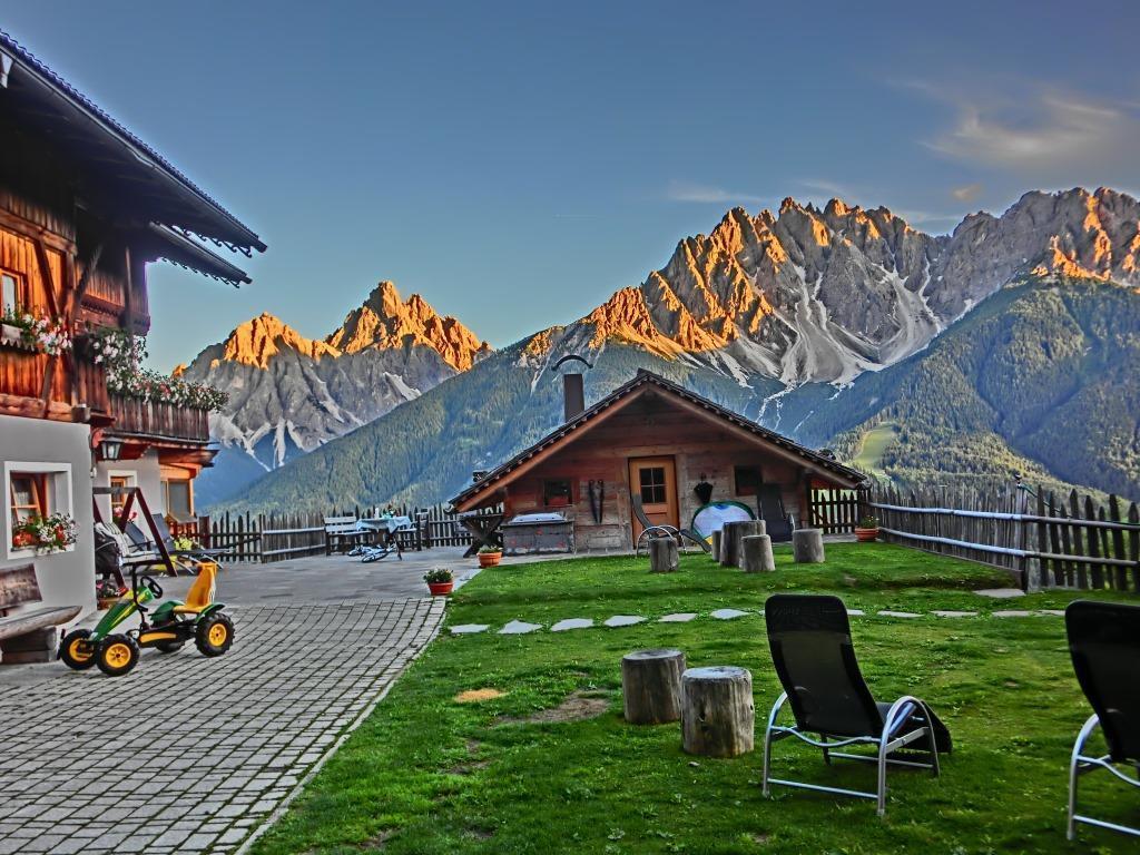 Glinzhof Mountain Natur Resort Agriturismo Сан-Кандидо Экстерьер фото