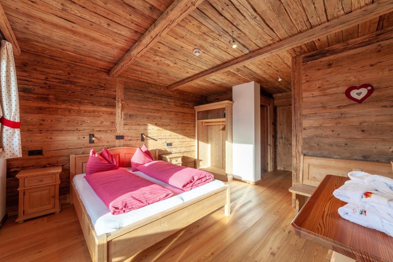 Glinzhof Mountain Natur Resort Agriturismo Сан-Кандидо Экстерьер фото
