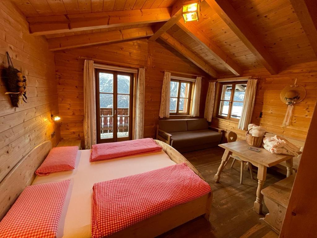 Glinzhof Mountain Natur Resort Agriturismo Сан-Кандидо Экстерьер фото